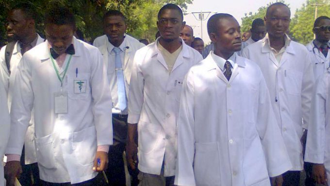LASUTH doctors give Lagos govt 7-day ultimatum over unpaid allowances, salary arrears