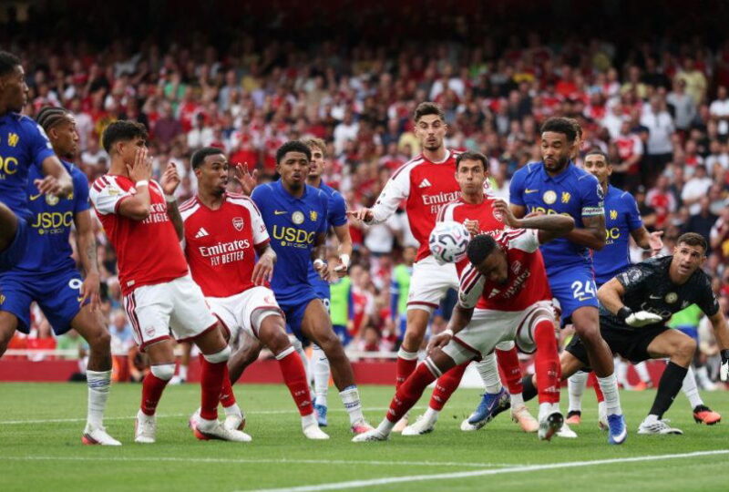Arsenal come from behind to beat Chelsea 2-1 in London derby
