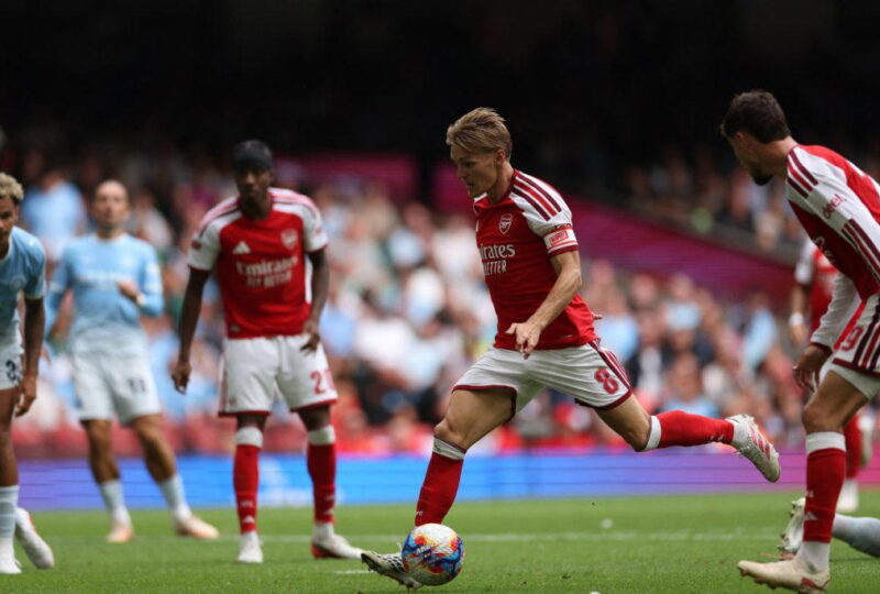 Arsenal extend perfect Premier League start as Chelsea, Liverpool draw