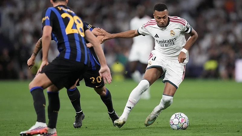 Football Fans Celebrate Big Wins As Champions League Returns With 46 Goals Across Two Nights