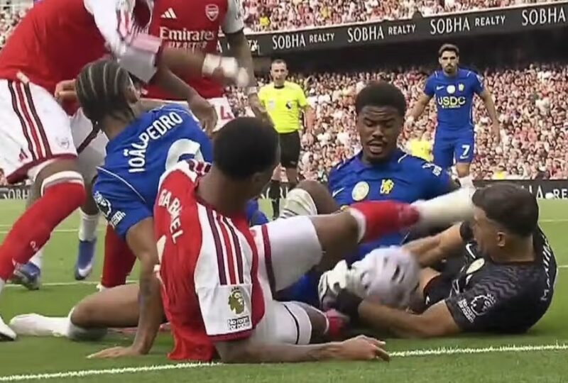 Gabriel Lucky Not To Be Sent Off Against Chelsea   —Rooney