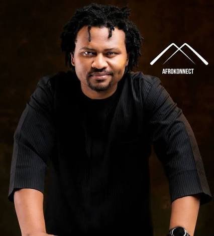 Dr. EeZee Tee Honours Pastor Chris Oyakhilome For His Impact & Influence On Gospel Music Industry